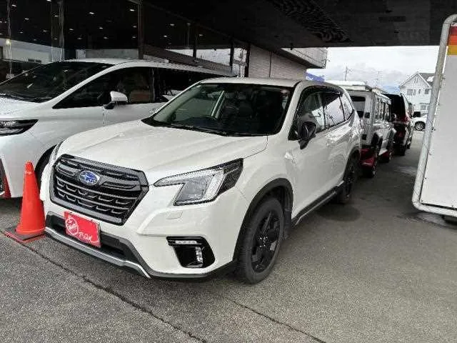 Subaru Forester 2023 — фото 1, купить с доставкой в Москву