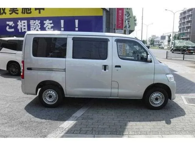 Mazda Bongo Van 2022 — миниатюра 4