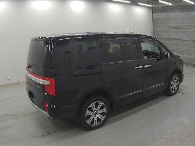 Mitsubishi Delica D:5 2023 — миниатюра 5