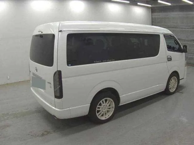 Toyota HIACE WAGON 2022 — миниатюра 2