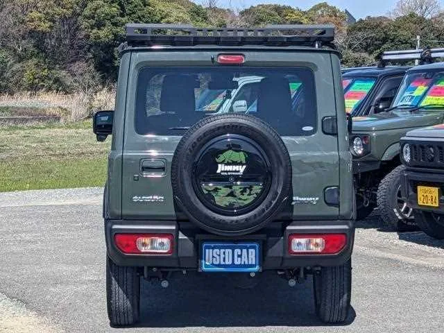 Suzuki Jimny 2023 — миниатюра 5