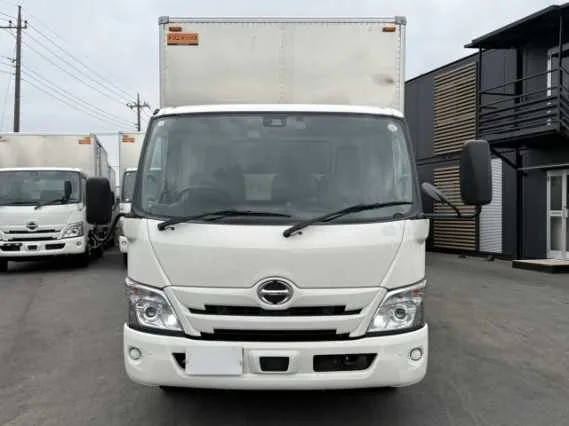 Hino Dutro 2024 — миниатюра 5
