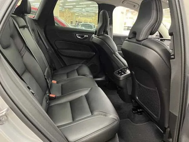 Volvo XC60 2024 — миниатюра 2