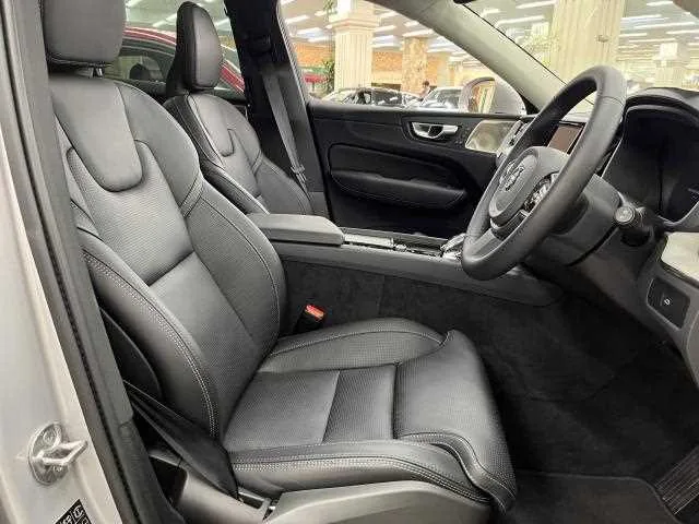 Volvo XC60 2024 — миниатюра 4