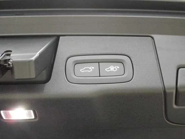 Volvo XC60 2025 — миниатюра 4