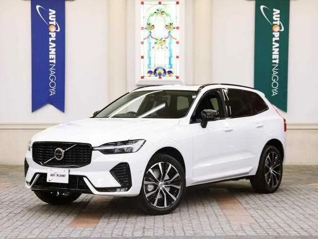 Volvo XC60 2025 — фото 1, купить с доставкой в Москву