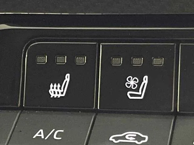 Toyota Prius 2023 — миниатюра 3