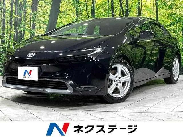 Toyota Prius 2023 — фото 1, купить с доставкой в Москву