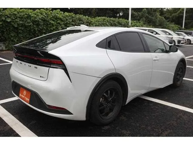 Toyota Prius 2024 — миниатюра 5