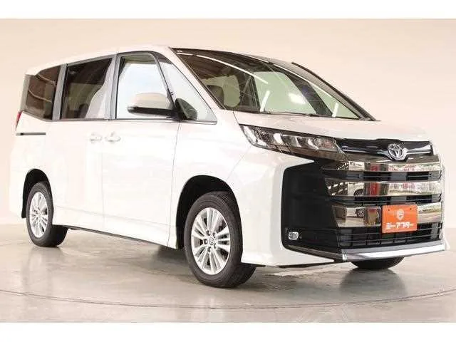 Toyota Noah 2024 — фото 1, купить с доставкой в Москву