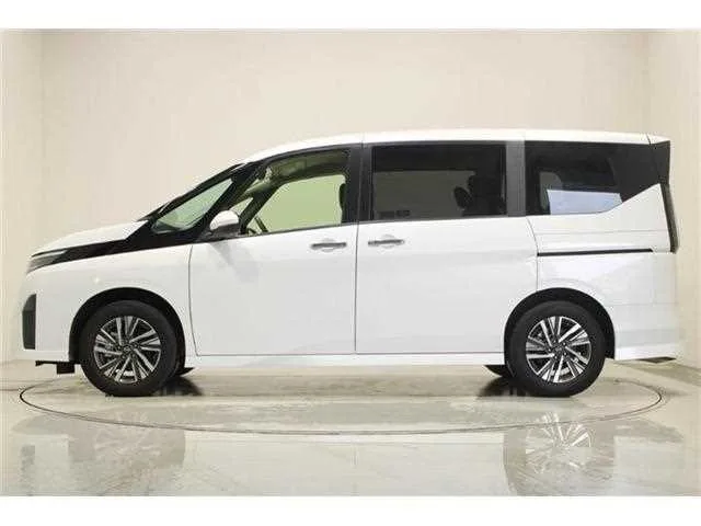 Nissan SERENA 2025 — миниатюра 5