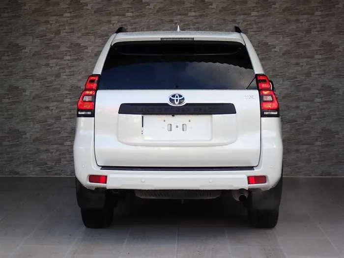 Toyota Land Cruiser Prado TX-L 2022 — миниатюра 4