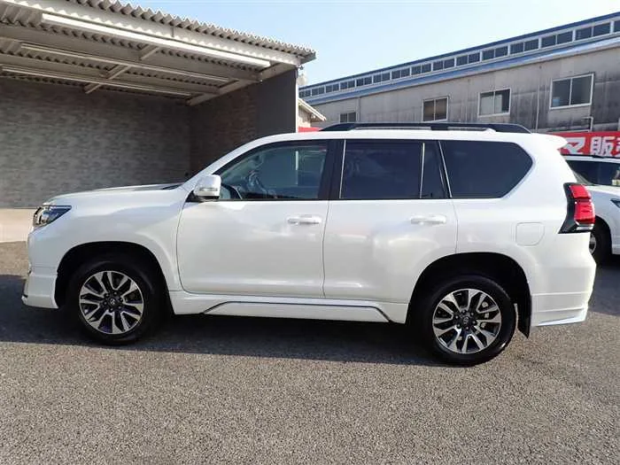 Toyota Land Cruiser Prado TX-L 2023 — миниатюра 2