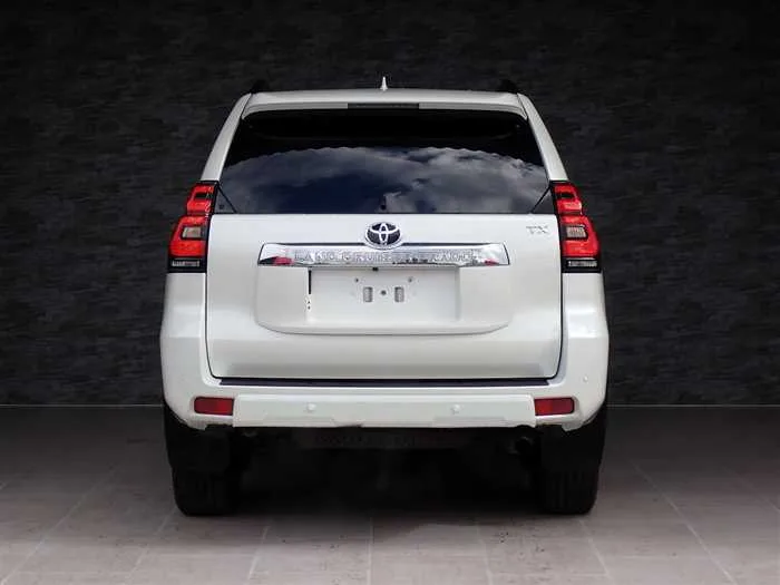 Toyota Land Cruiser Prado TX-L 2023 — миниатюра 4