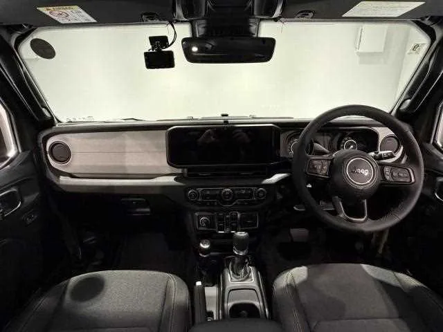 Jeep Wrangler 2025 — миниатюра 3