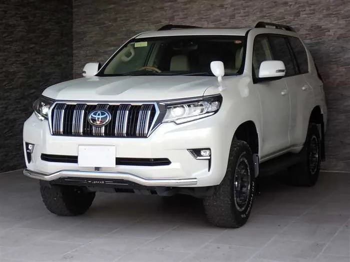 Toyota Land Cruiser Prado TX-L 2022 — фото 1, купить с доставкой в Москву