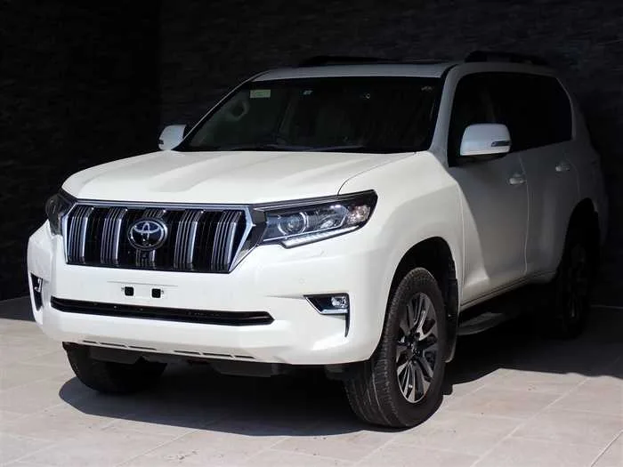 Toyota Land Cruiser Prado TX-L 2022 — фото 1, купить с доставкой в Москву