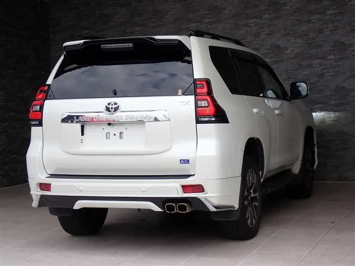 Toyota Land Cruiser Prado TX-L 2023 — миниатюра 2