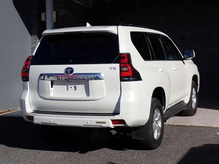 Toyota Land Cruiser Prado TX 2022 — миниатюра 2