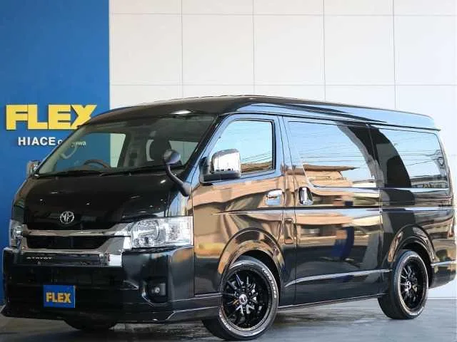 Toyota Hiace Wagon 2022 — фото 1, купить с доставкой в Москву
