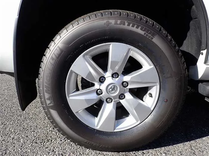 Toyota Land Cruiser Prado TX-L 2023 — миниатюра 3