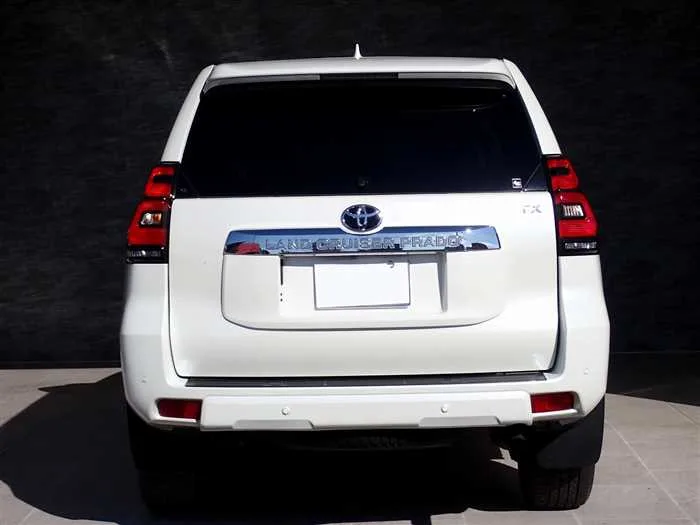 Toyota Land Cruiser Prado TX-L 2023 — миниатюра 4