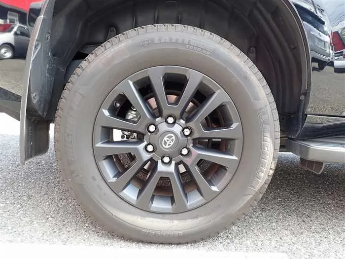 Toyota Land Cruiser Prado TX-L Matte Black Edition 2023 — миниатюра 3