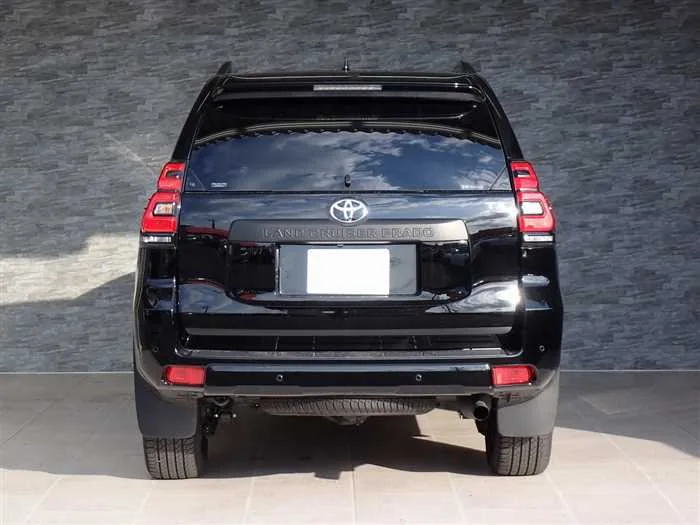 Toyota Land Cruiser Prado TX-L Matte Black Edition 2023 — миниатюра 4