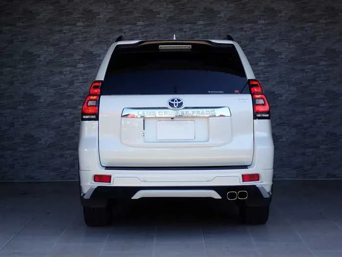 Toyota Land Cruiser Prado TX-L 2023 — миниатюра 4