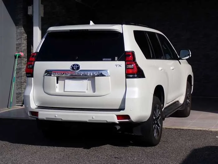 Toyota Land Cruiser Prado TX-L 2023 — миниатюра 2