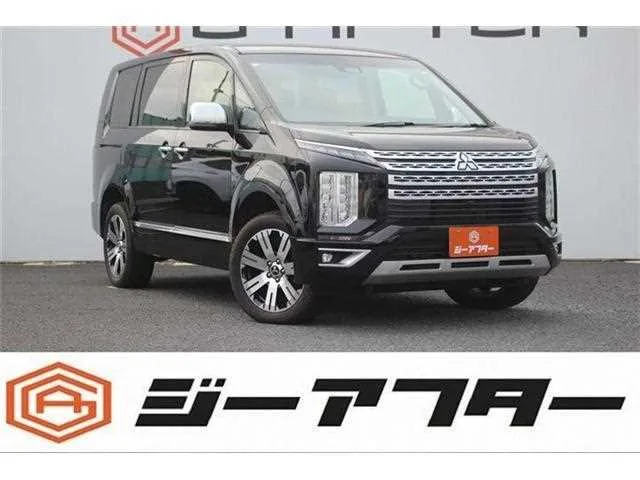 Mitsubishi Delica D:5 2023 — фото 1, купить с доставкой в Москву