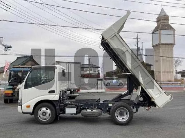 Toyota Dyna Truck 2023 — миниатюра 2