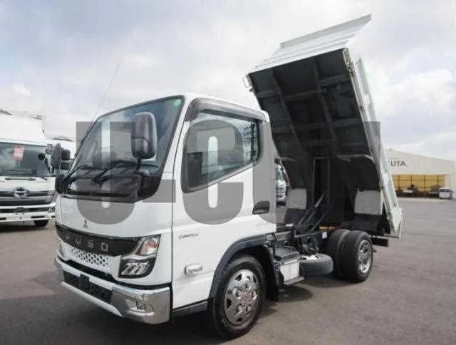 Mitsubishi Fuso Canter 2022 — фото 1, купить с доставкой в Москву