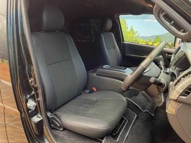 Toyota HIACE VAN 2022 — миниатюра 3