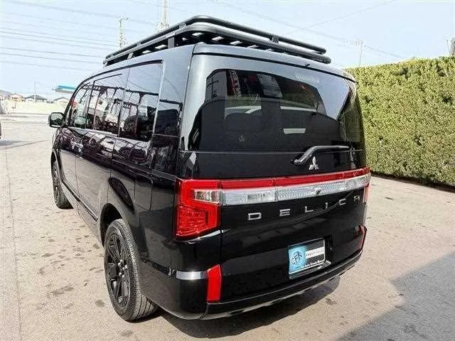 Mitsubishi Delica D:5 2024 — миниатюра 4
