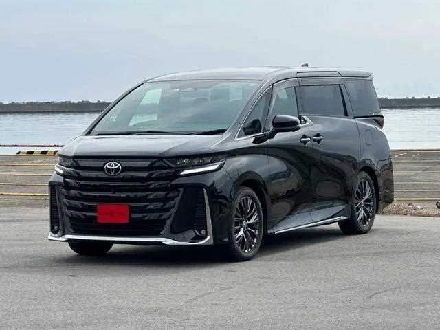 Toyota Vellfire 2023 — фото 1, купить с доставкой в Москву