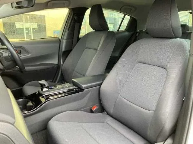 Toyota Prius X 2023 — миниатюра 3