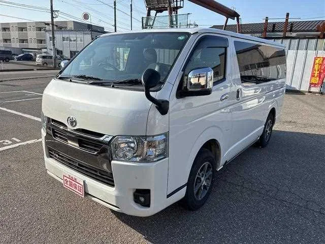 Toyota Hiace Van 2023 — фото 1, купить с доставкой в Москву