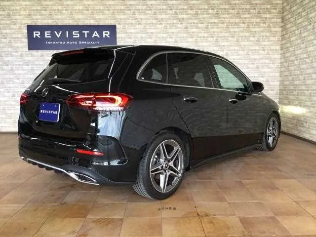 Mercedes-Benz B-Class 2022 — миниатюра 2