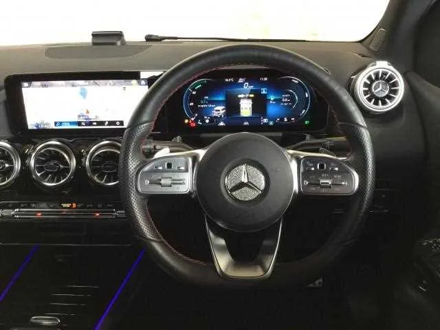 Mercedes-Benz B-Class 2022 — миниатюра 3