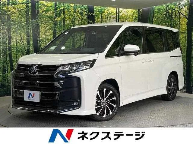 Toyota Noah 2023 — фото 1, купить с доставкой в Москву