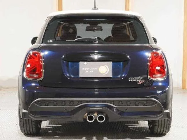 BMW MINI 2022 — миниатюра 3