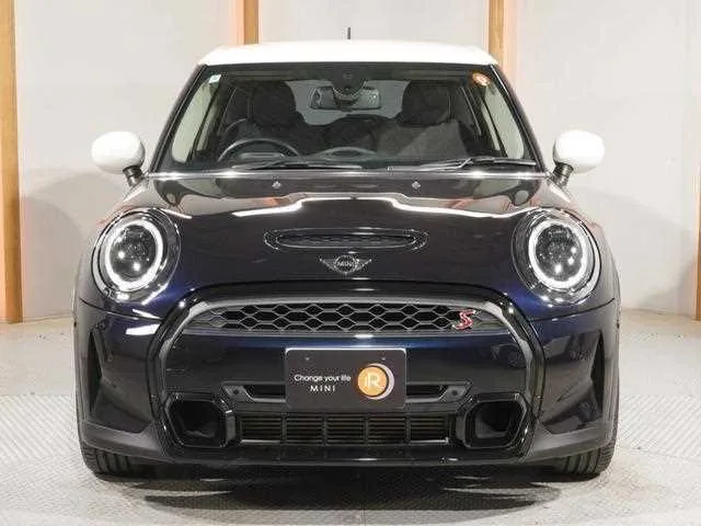 BMW MINI 2022 — миниатюра 5