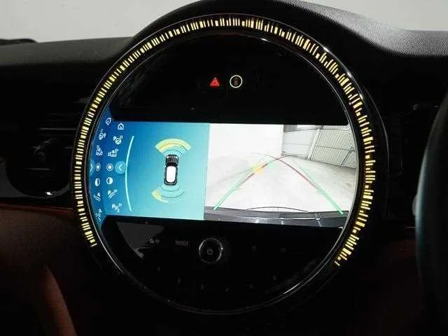 BMW MINI 2024 — миниатюра 3
