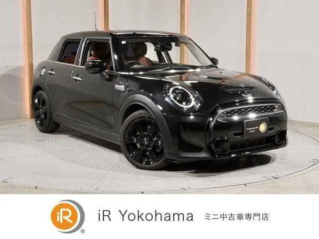 BMW MINI 2024 — фото 1, купить с доставкой в Москву