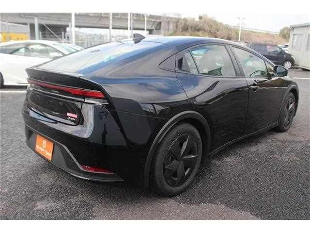 Toyota Prius 2023 — миниатюра 3