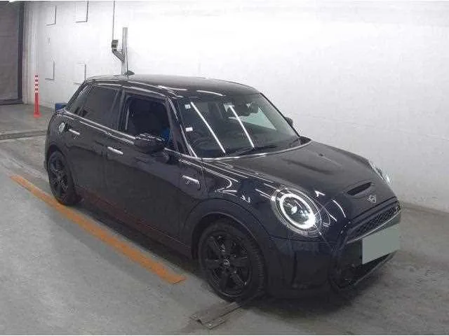 BMW MINI 2023 — миниатюра 4