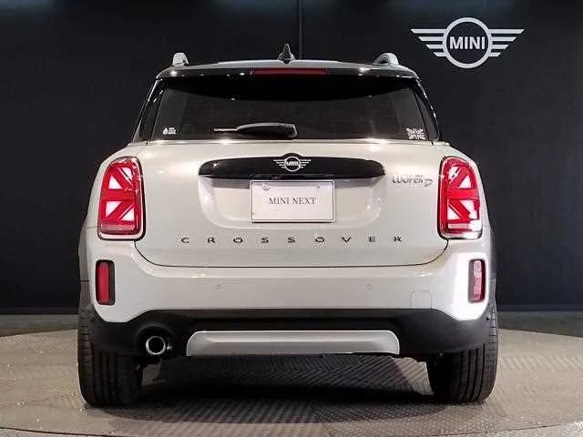 BMW MINI 2022 — миниатюра 2
