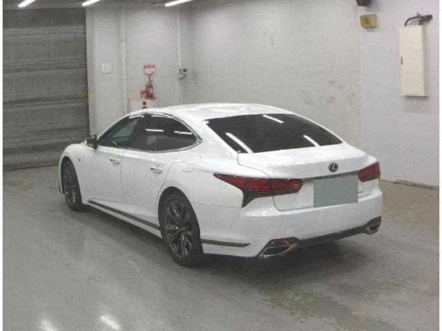 Lexus LS 2023 — миниатюра 2