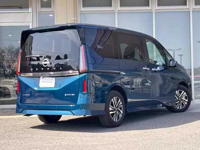 Nissan Serena 2024 — миниатюра 2